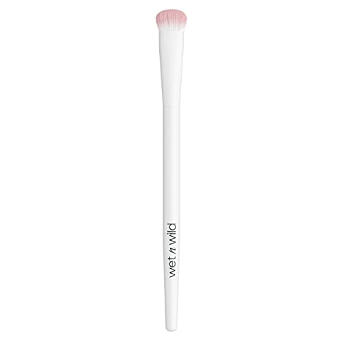 wet n wild Essential Makeup Brush| Eyeshadow Brush| Precision Application & Blending