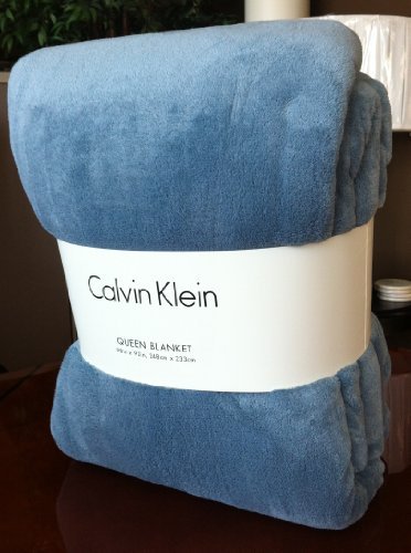 Calvin Klein Plush QUEEN Size Blanket Light Blue