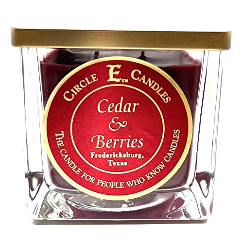 Circle E Candles, Cedar and Berries Scent, Medium Size Jar Candle, 22oz, 2 Wicks