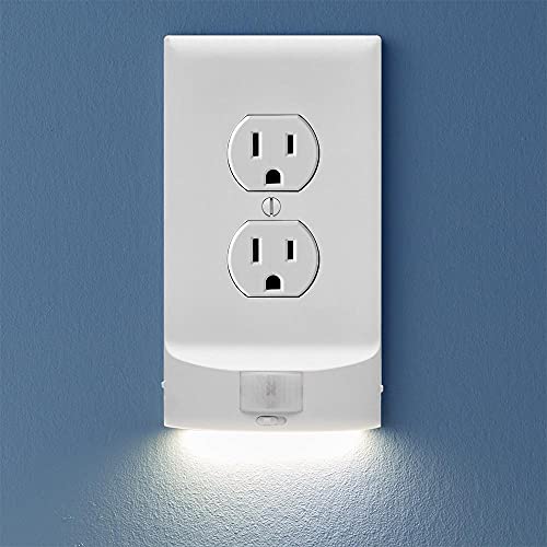 SnapPower Single MotionLight [for Duplex Outlets] - Motion Detecting LED Night Lights Built-in to Wall Plate - Bright/Dim/Off Options - Auto On/Off Sensor - (Duplex, White)
